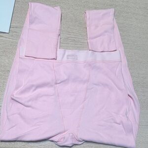 SKIMS Pink Leggings